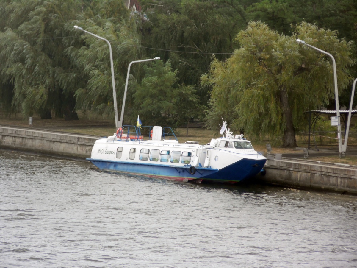 Теплоход на подводных крыльях Нибулон Экспресс 3, тип Полесье и Нибулон  Экспресс 1, тип Восход на маршрутах Николаевской области | Пикабу