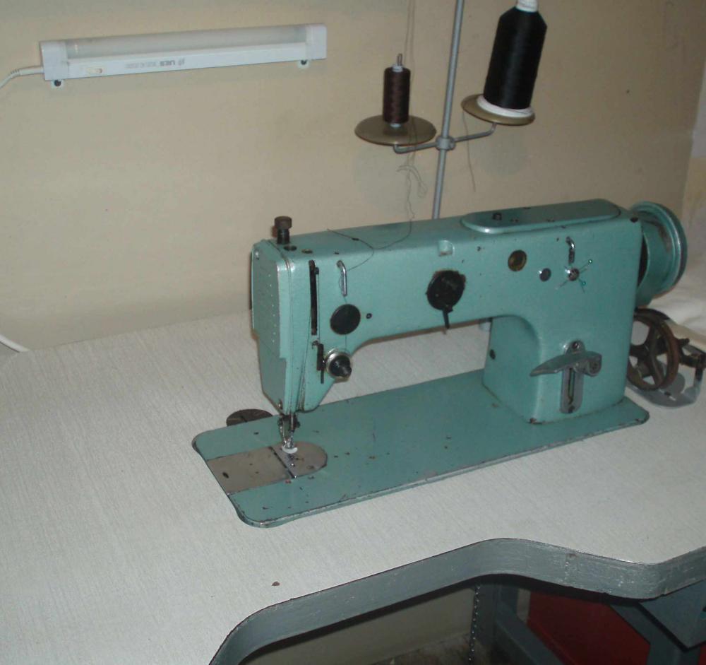 Швейная машинка 1022. Промышленная швейная машина 1022кл.. Швейная машинка класса 1022 ПМЗ. Промышленная швейная машина 1022 класса. Промышленные Швейные машинки класса 1022.