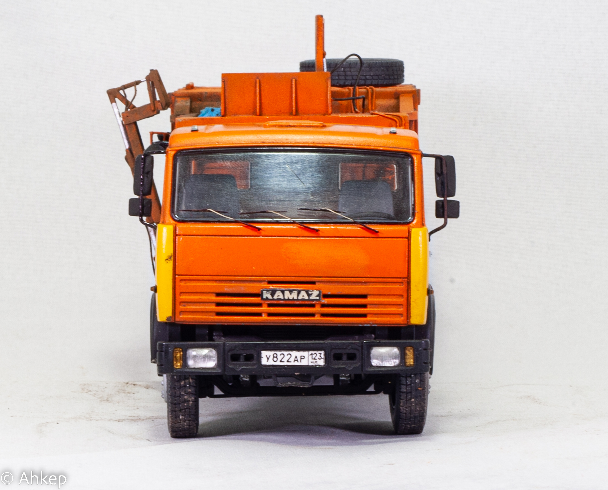 Я сделялъ(Мусоровоз МКМ-4503 на базе Камаз-43253, AVD 1:43) | Пикабу