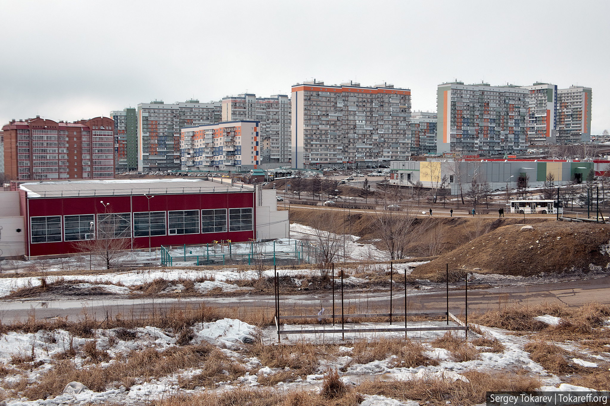 Весна в Солнечном, Красноярск - пока трава не позеленеет виды не  воодушевляют | Пикабу