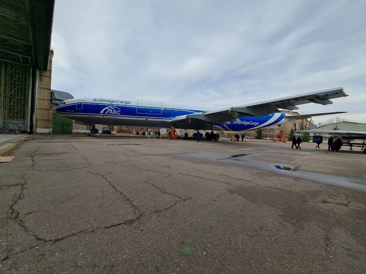 AirBridgeCargo вернется к полетам на грузовых самолетах Ил-96 спустя год  простоя | Пикабу