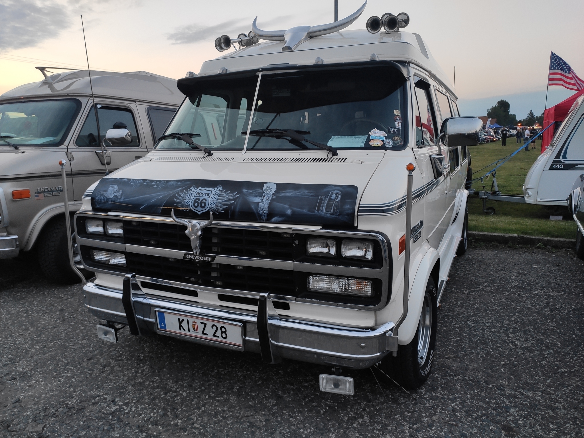 Chevrolet G20 / GMC Vandura | Пикабу