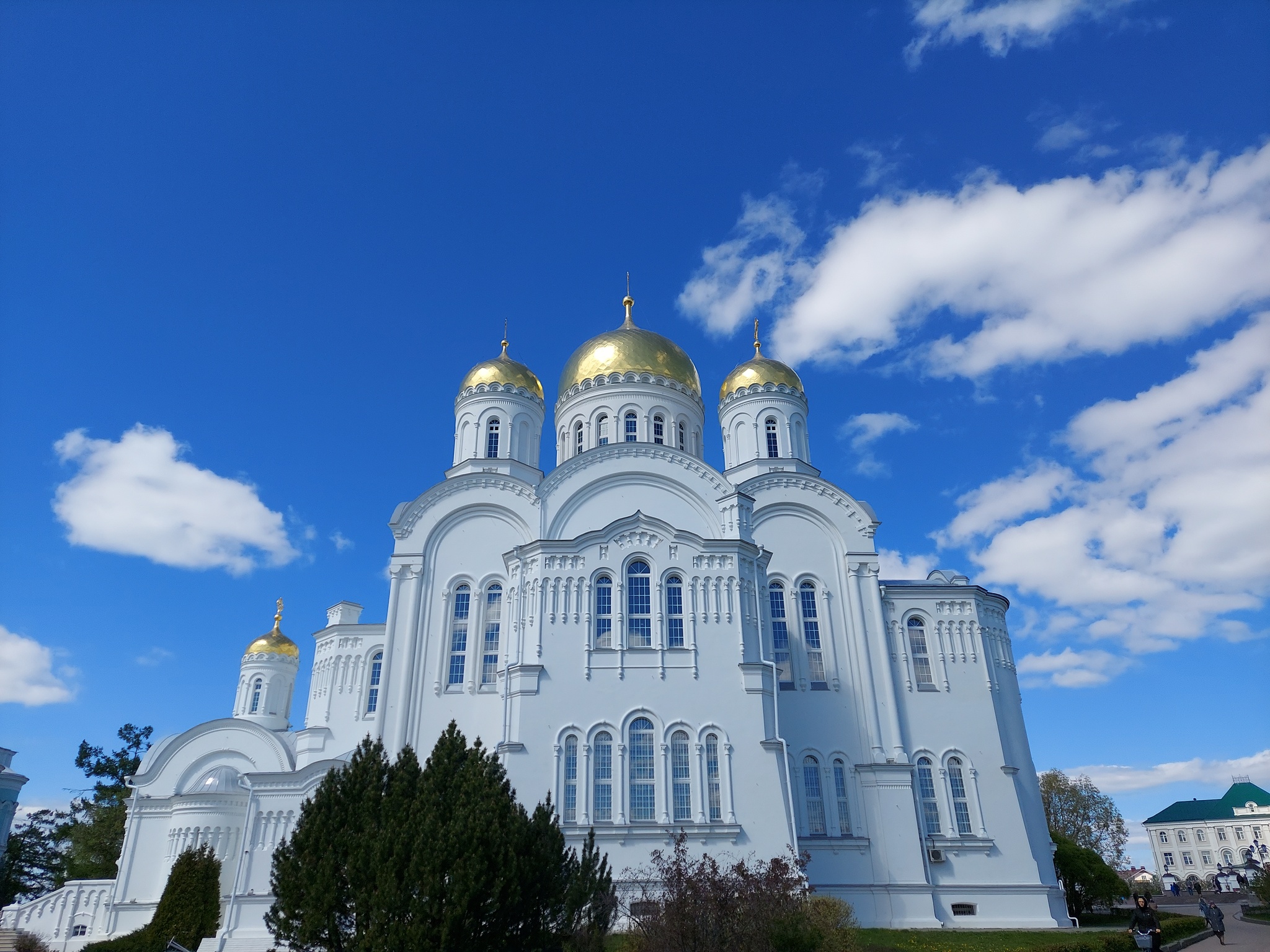 Дивеевский женский монастырь. Дивное Дивеево. Елизаветинский храм Дивеево.