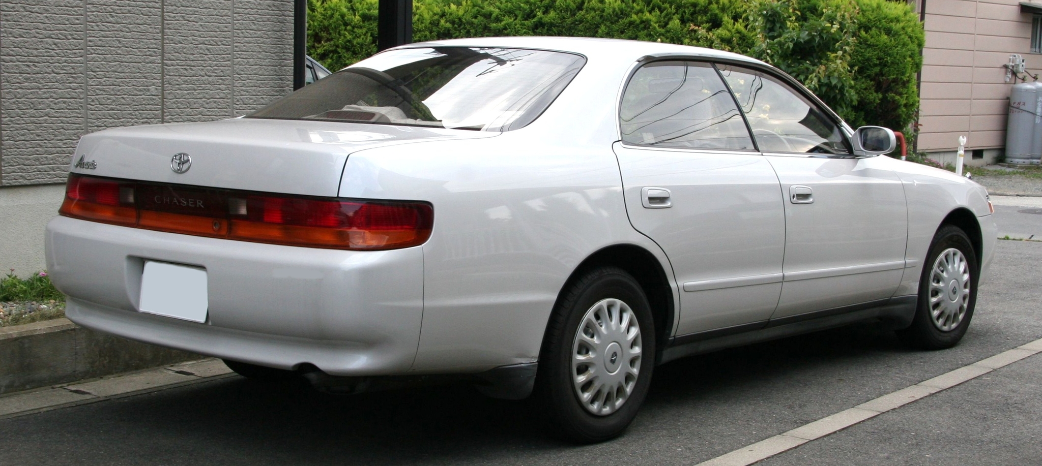 Toyota Chaser vs. Nissan Skyline: что лучше? | Пикабу