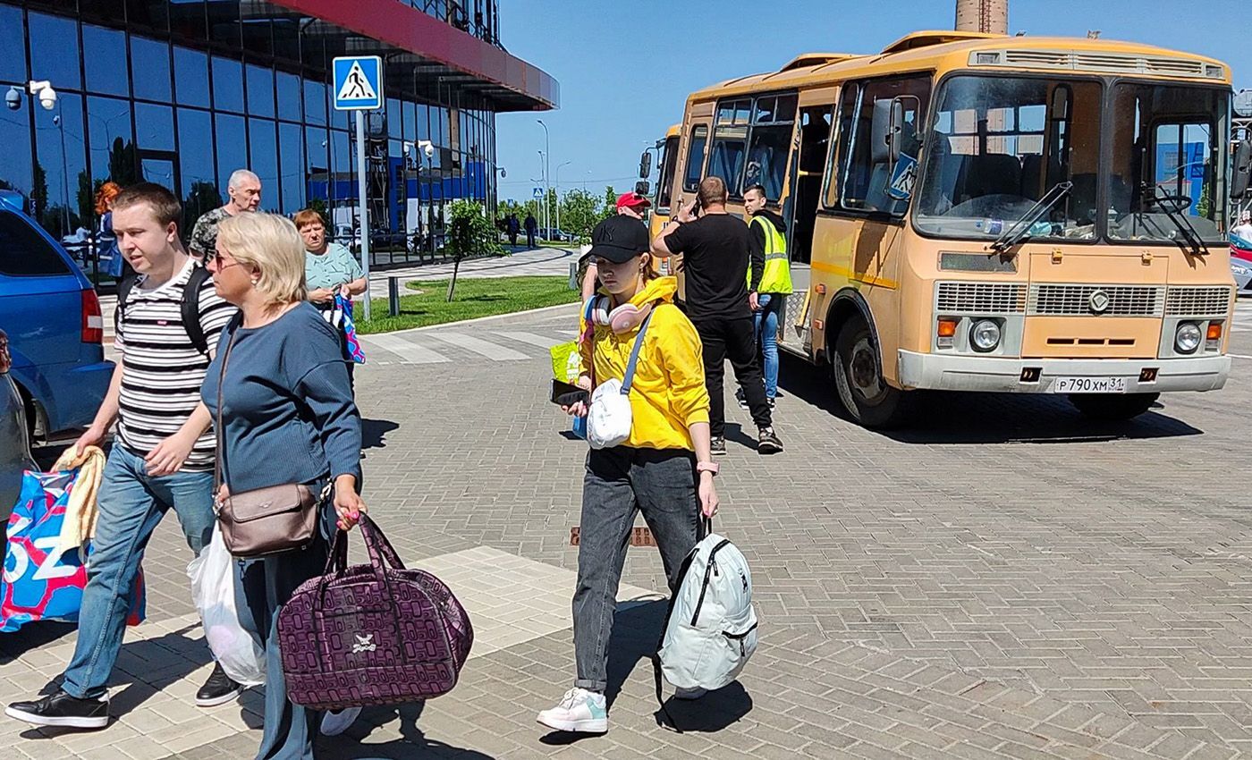 Бои, обстрелы и эвакуация в Шебекино — городе под Белгородом, прямо возле  границы с Украиной | Пикабу