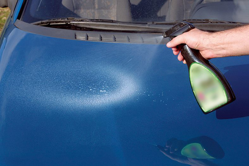 Чем отмыть кузов машины. Очиститель лакокрасочного покрытия автомобиля. Пятна на краске автомобиля. Пятна на кузове автомобиля не отмываются. Очистка краски с автомобиля.