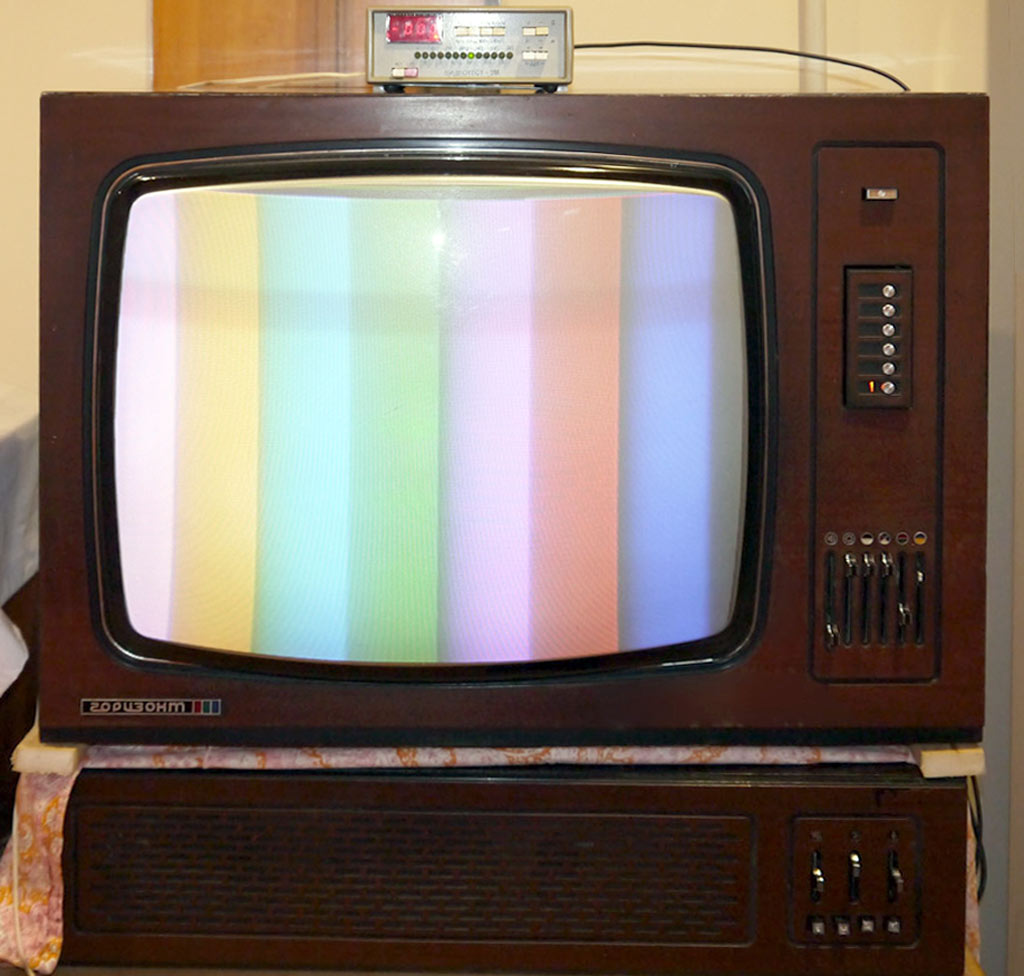 Телевизор 80 х. Цветной телевизор Горизонт 723. Телевизор Горизонт ламповый 723. Советский телевизор Горизонт 723. Ламповый телевизор Горизонт 736.