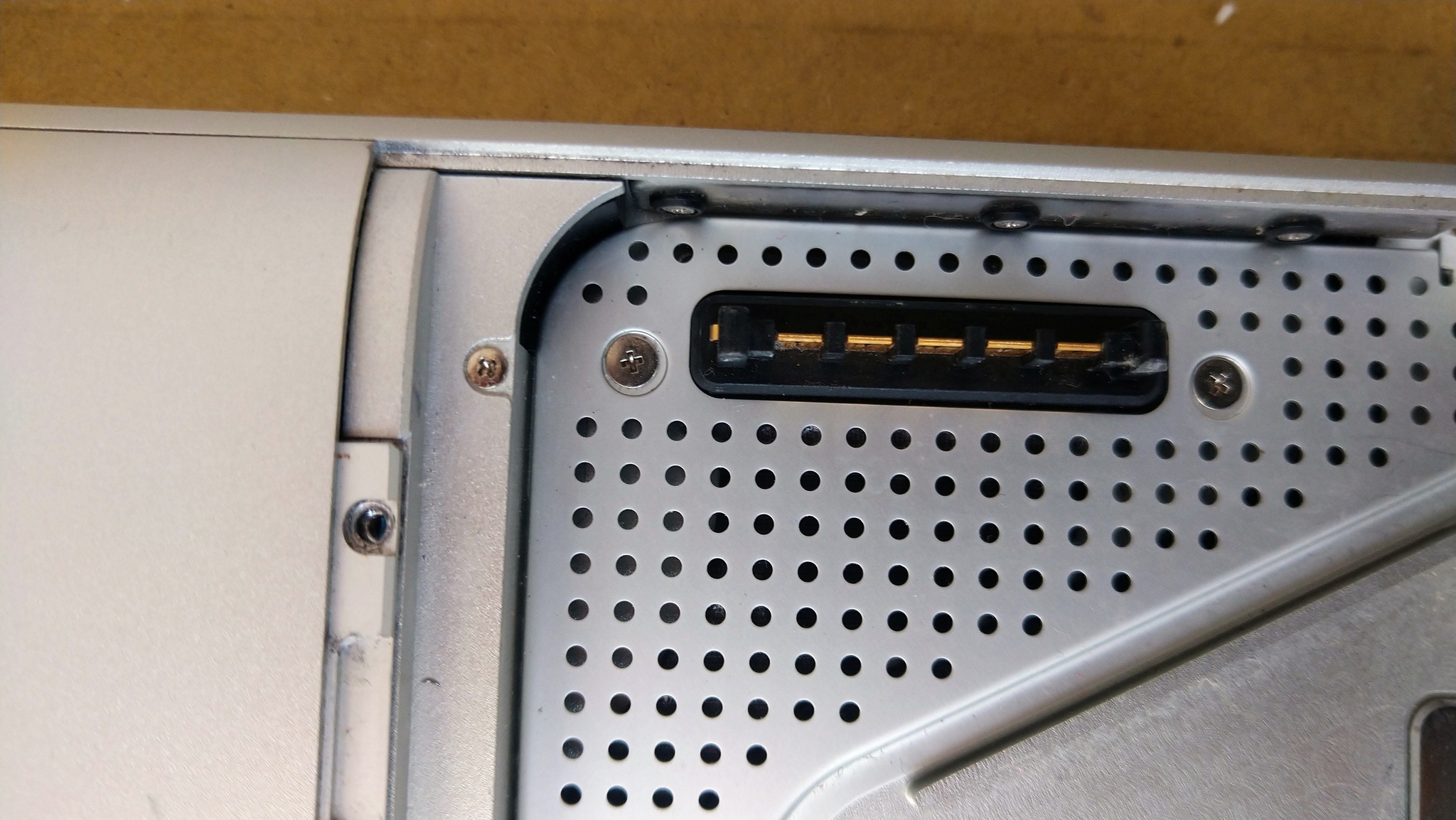 Нужен совет по \"запуску\" аккумулятора от macbook pro | Пикабу