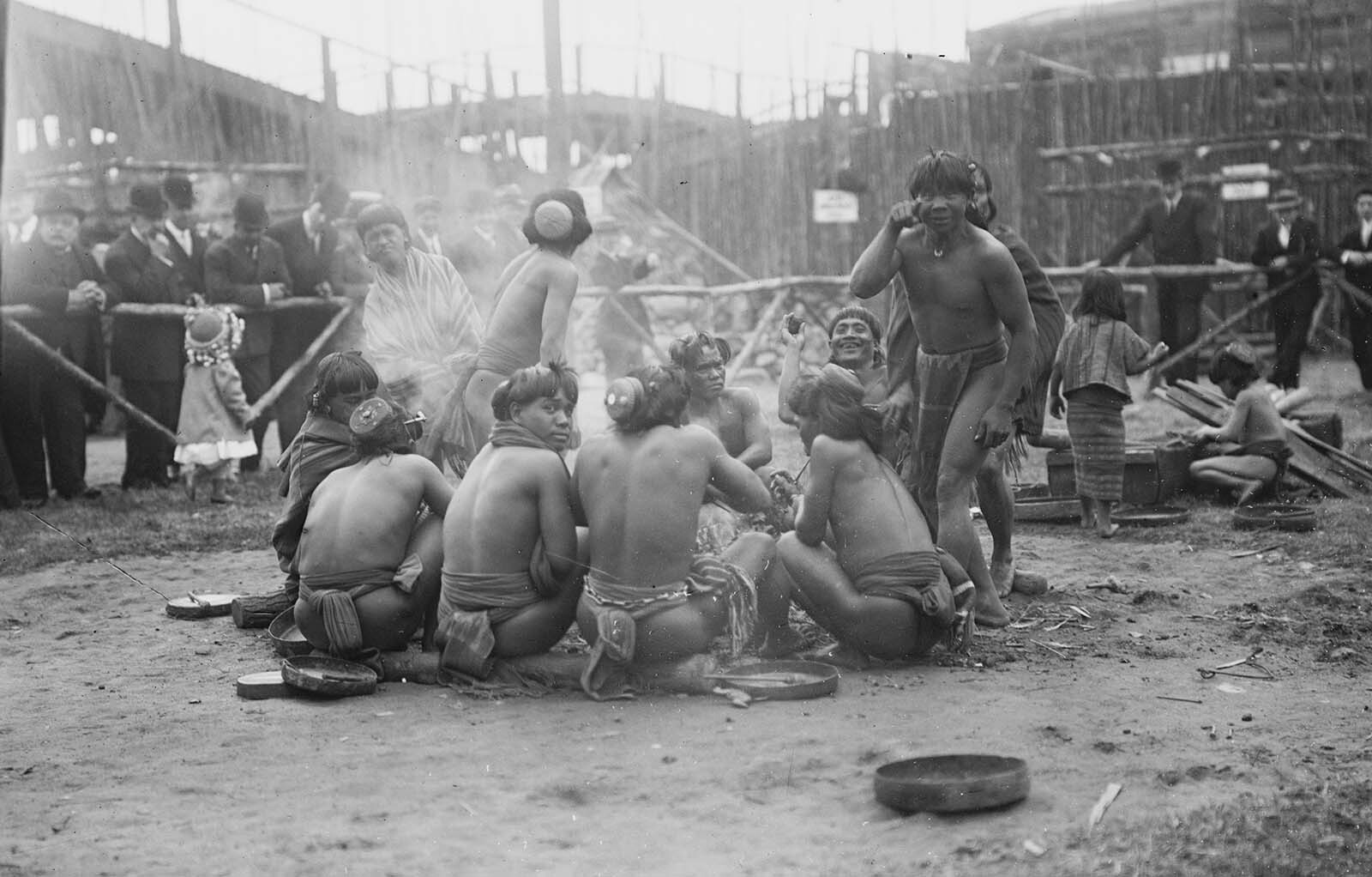 Человеческие зоопарки: позорная тайна западного мира, 1900-1958 | Пикабу