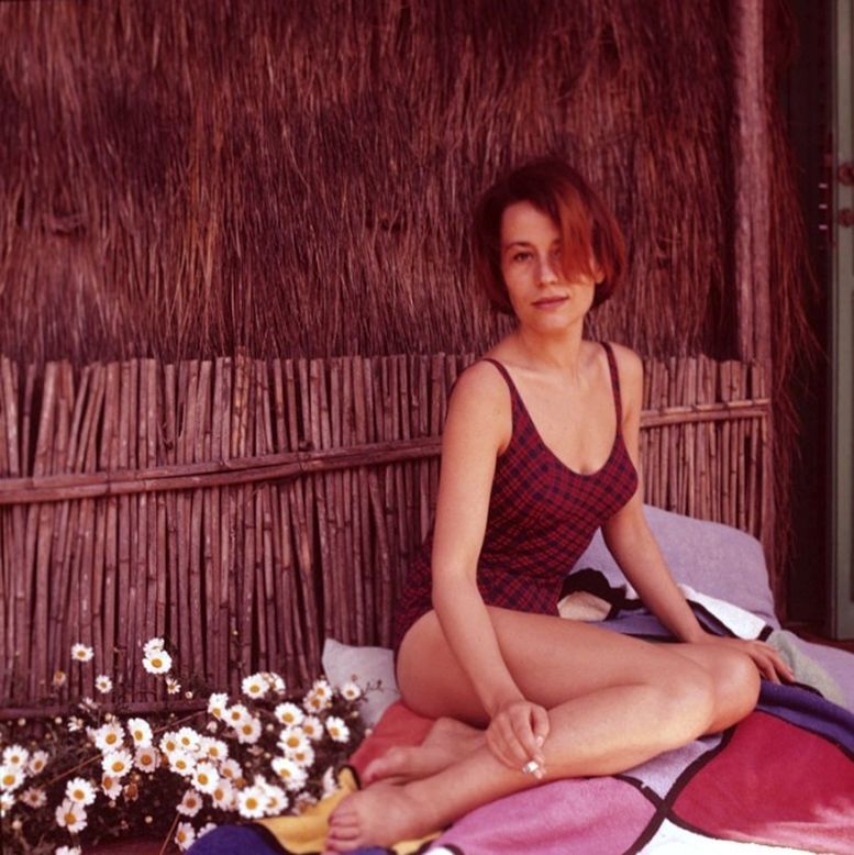 Анни Жирардо (Annie Girardot) — французская актриса, лауреат премий«Сезар», Венецианского фестиваля