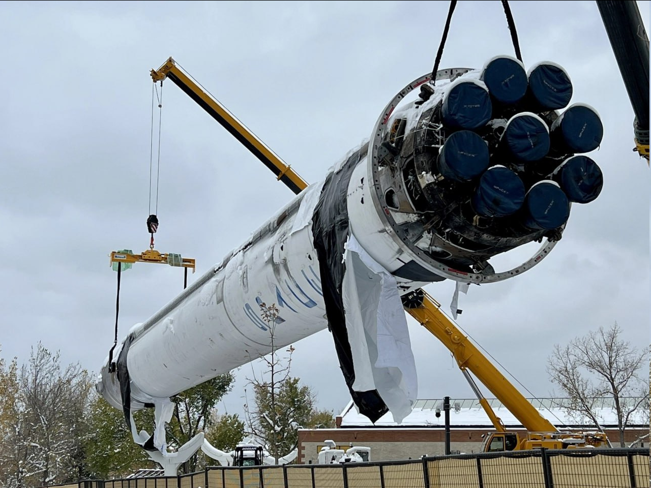 Falcon 9 был успешно доставлен в порт Владивостока, для дальнейшей  транспортировки на космодром Восточный | Пикабу