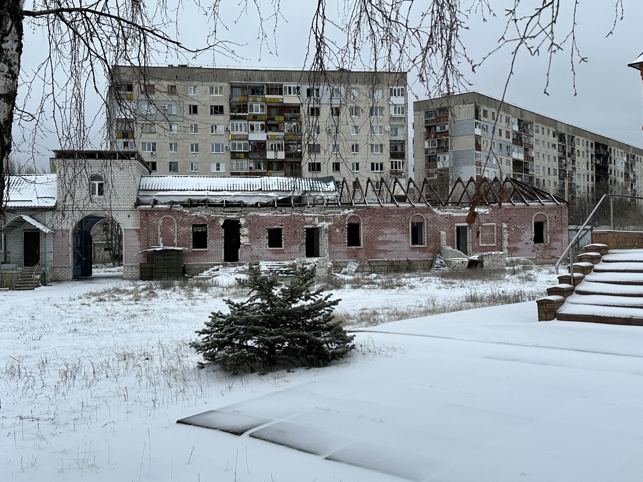 Командировка в Лисичанск. Часть 3. Батюшка | Пикабу