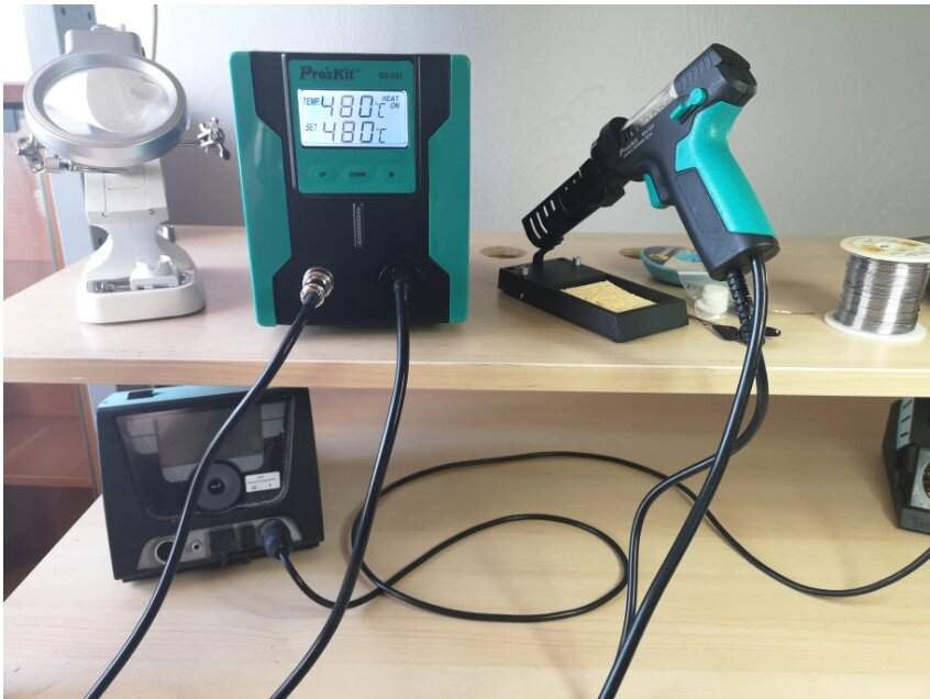 Механический вакуумный оловоотсос и оплётка для удаления припоя