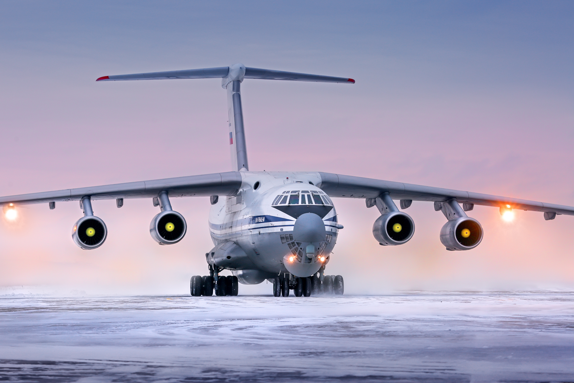 Военный самолет Ил-76 разбился под Белгородом | Пикабу