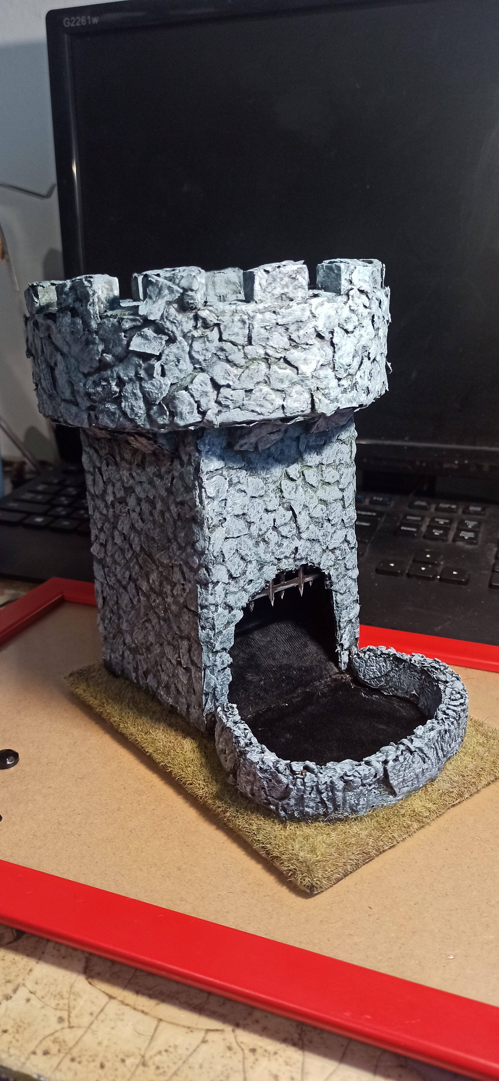 Dice tower 