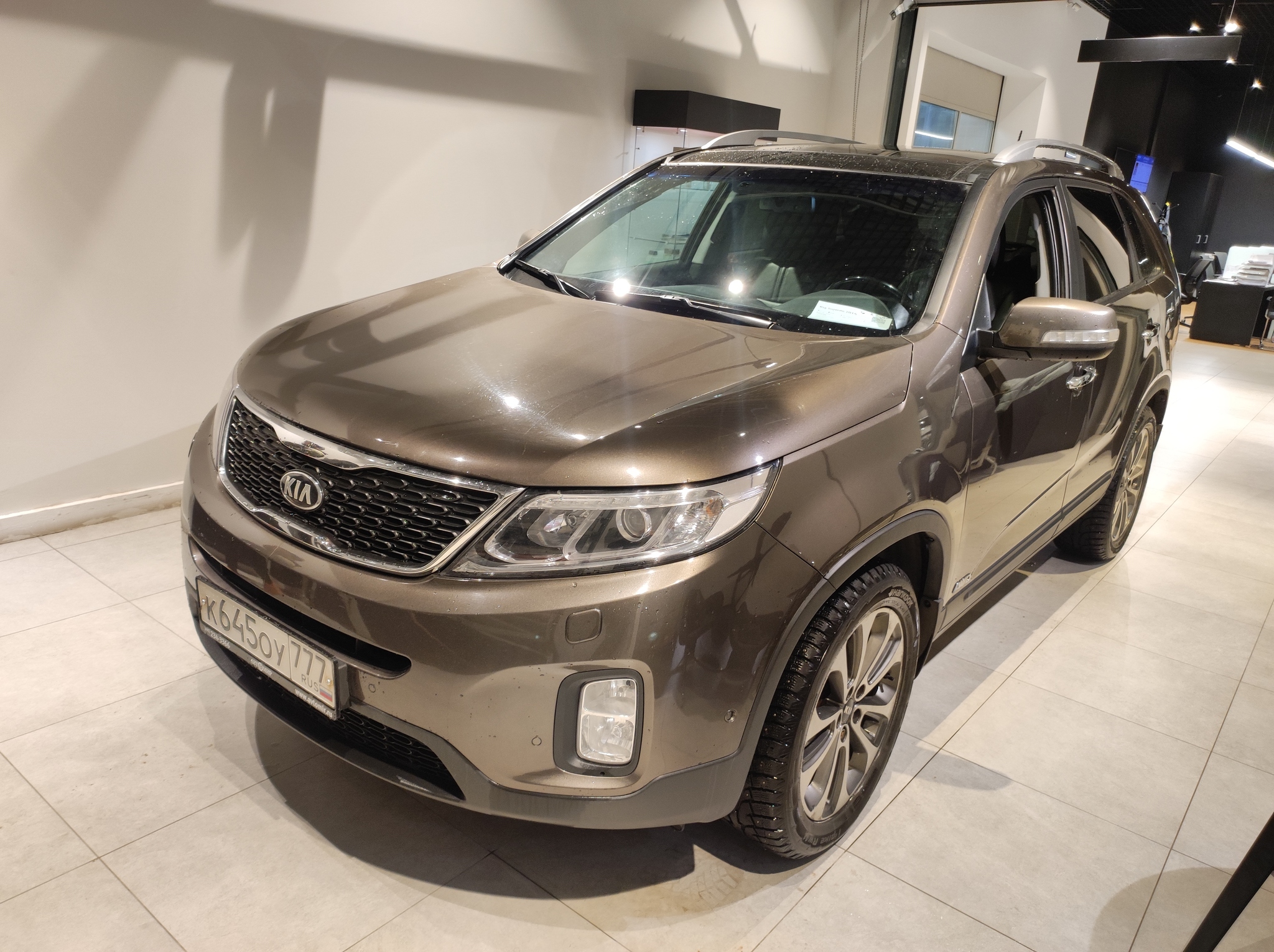 Нашли живой KIA SORENTO! Но есть НЮАНС. Официальный дилер пытался скрыть? |  Пикабу