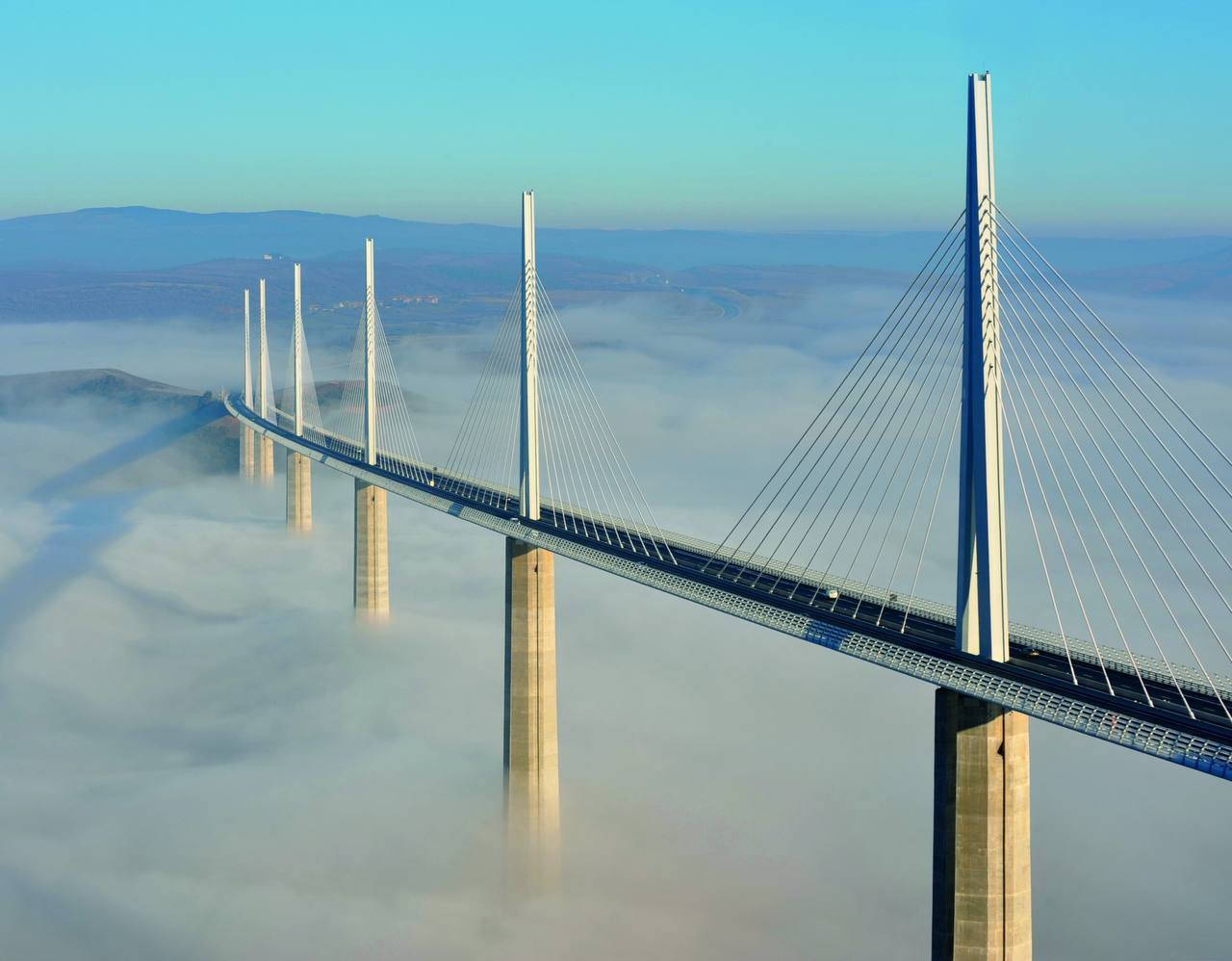 Виадук Мийо (Viaduc de Millau) — самый высокий мост на планете | Пикабу