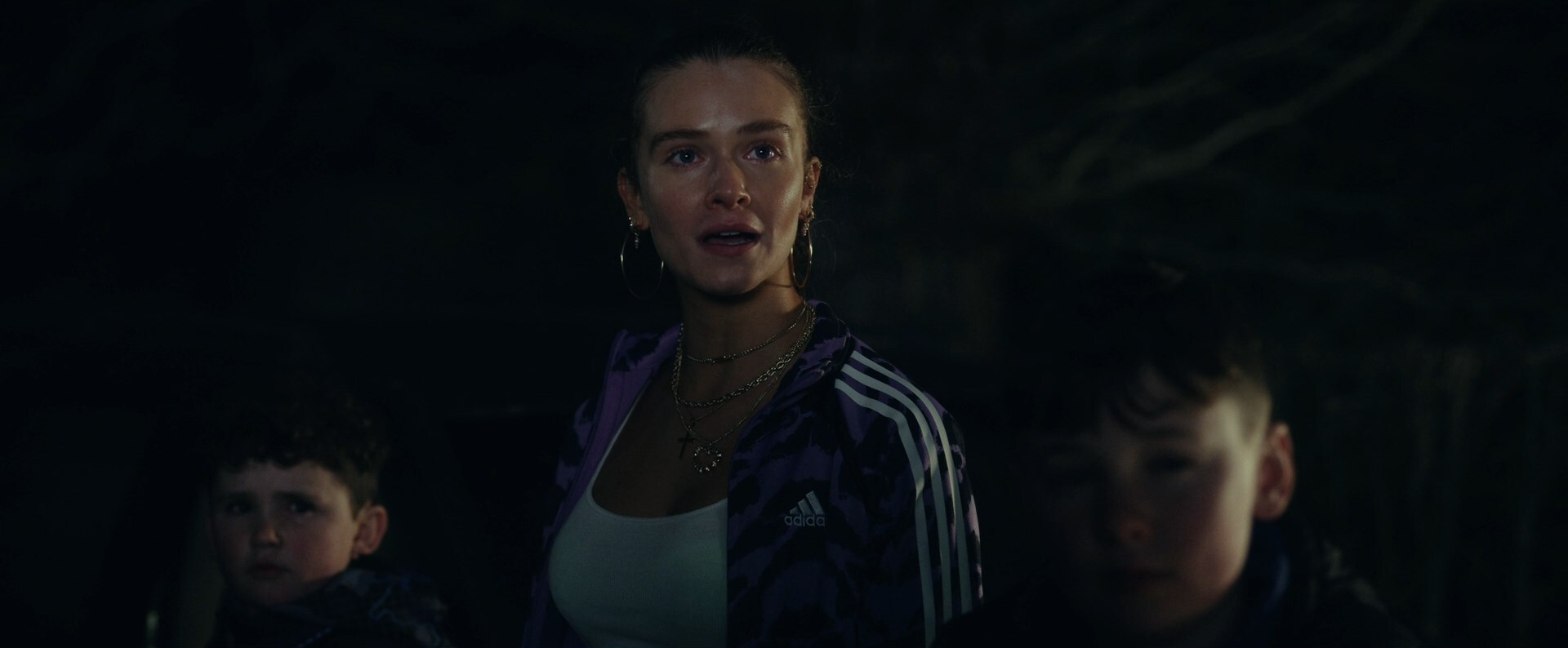 Джентльмены (сериал 2024) посредственный сериал от Гая Ричи во ...