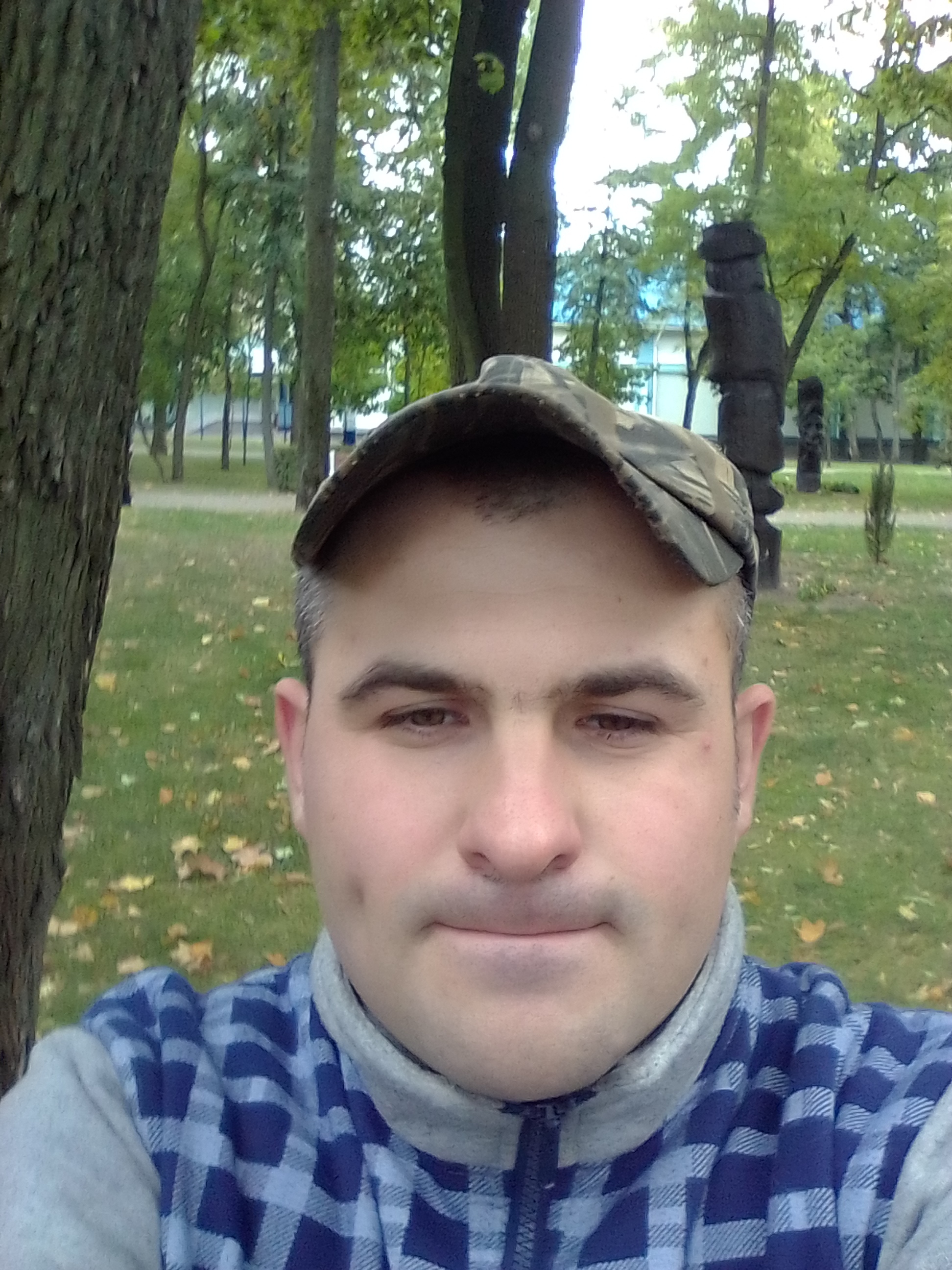 Привет гуляю в парке 1 мая в Бресте | Пикабу