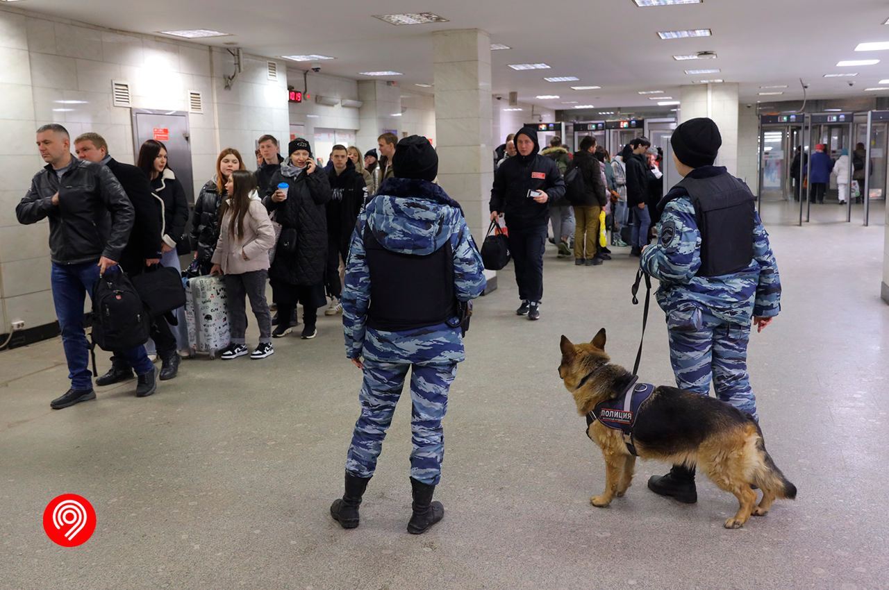 В метро Москвы действуют усиленные меры безопасности | Пикабу