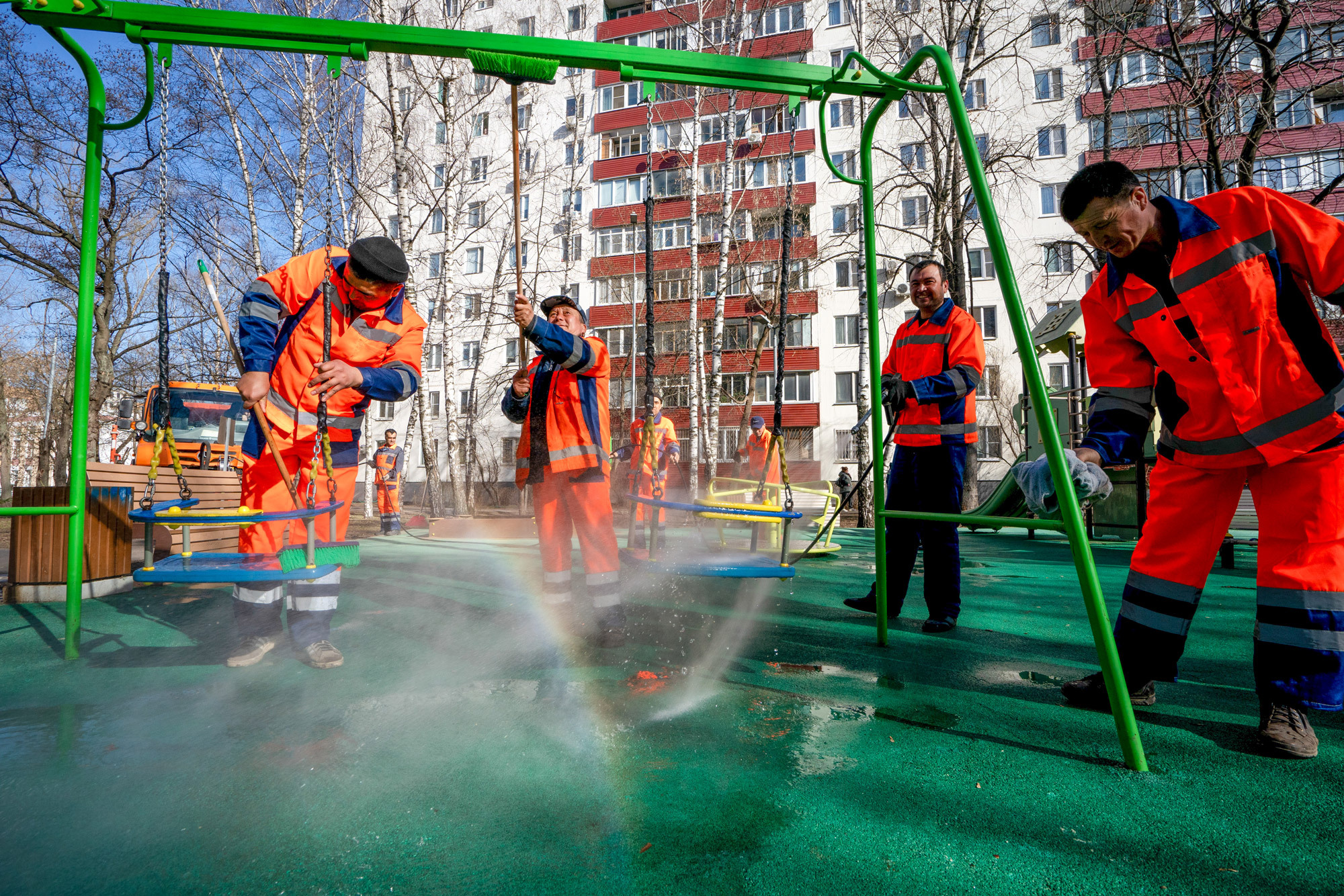 Москву помыли с шампунем. Пора и тебе помыться) | Пикабу