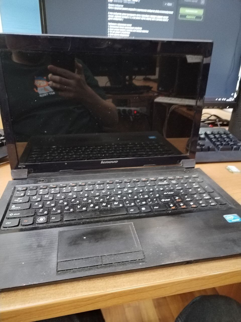 Lenovo B570e не выключается:( | Пикабу