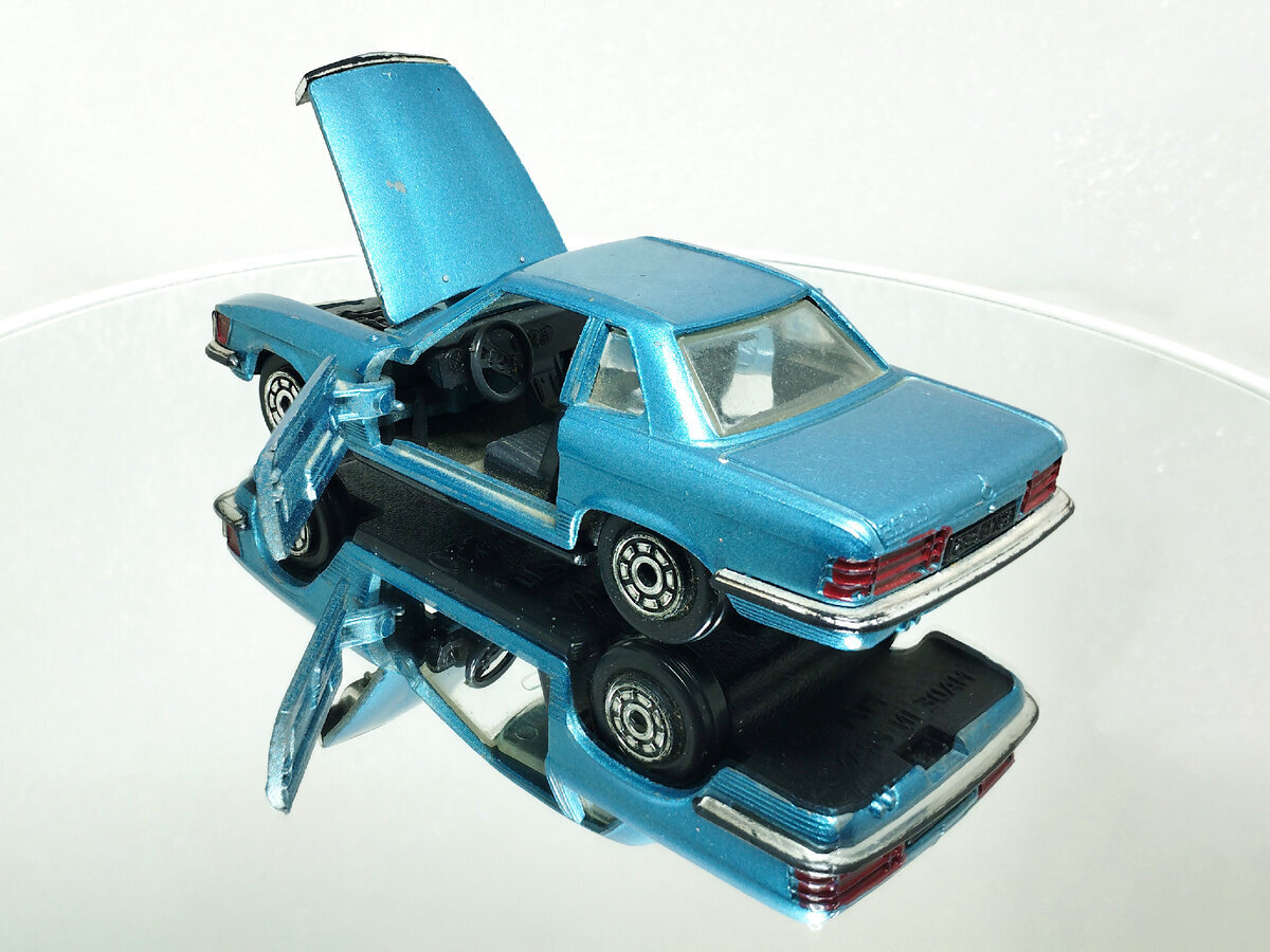 Модель автомобиля Mercedes-Benz 350 SL из серии Jet-Car de Norev в масштабе  1:43 | Пикабу