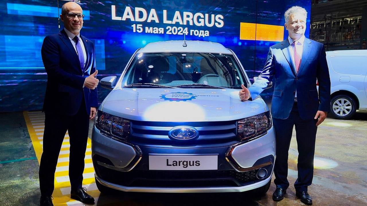 Lada Largus почти полностью локализован, но при этом подорожал в два раза |  Пикабу