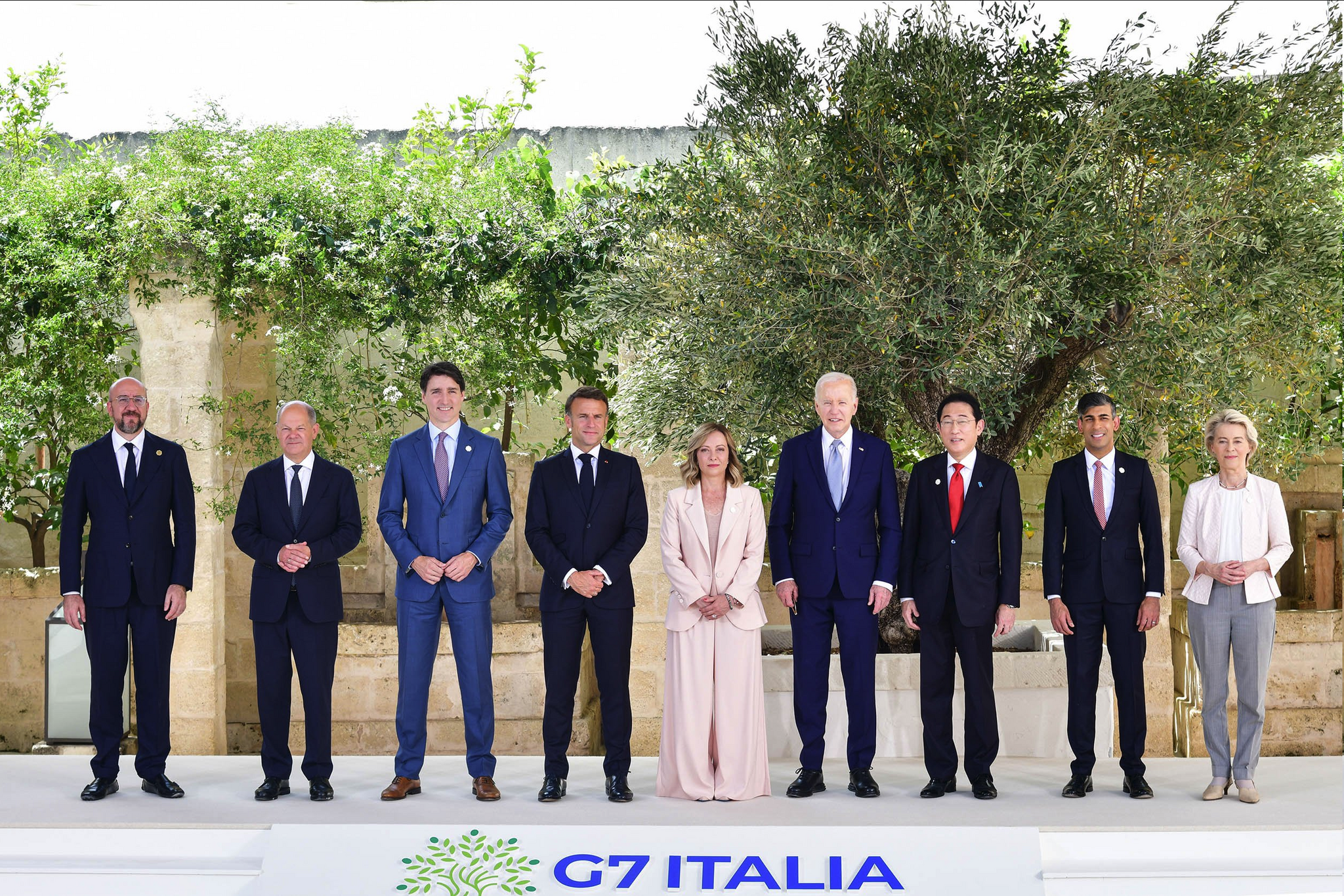 Страны G7 намерены создать кредитный синдикат для выдачи займа Украине |  Пикабу