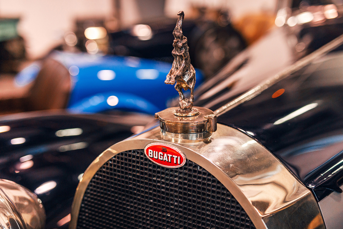 BUGATTI AUTOMOBILES 