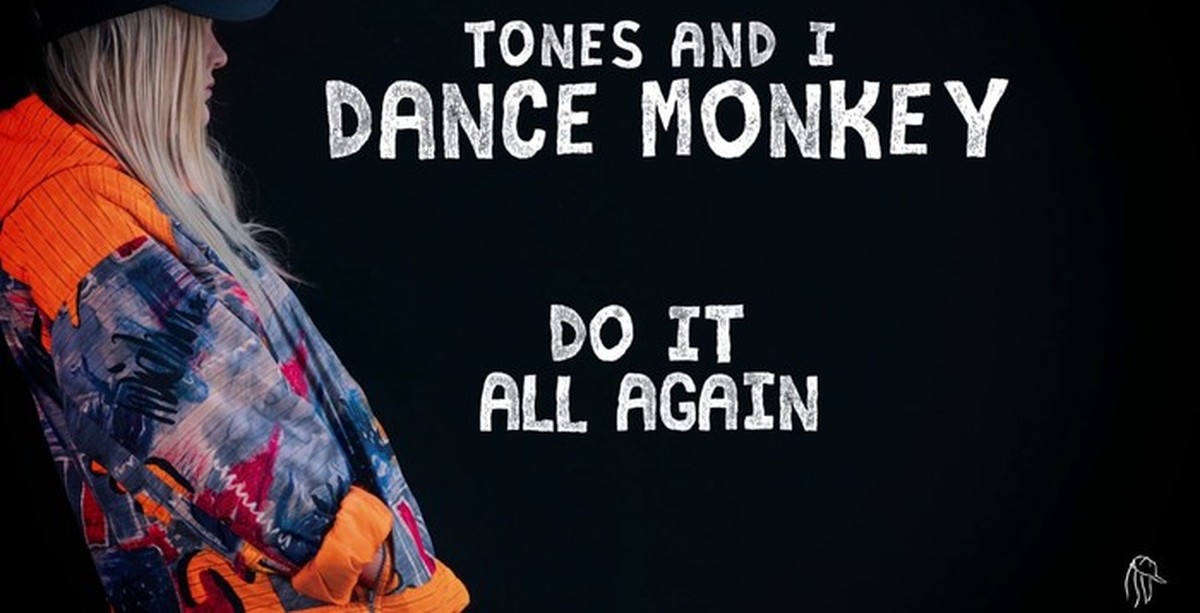 Tones and i песни. Данс манки. Tones Dance Monkey. Ж͓е͓н͓с͓ М͓О͓Н͓К͓Е͓Й͓. Tones and i Dance Monkey обложка.