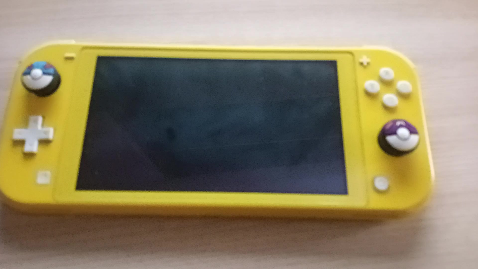 Чипованная Nintendo Switch Lite после полной разрядки не запускает  прошивку. Прошу помощи у знающих людей